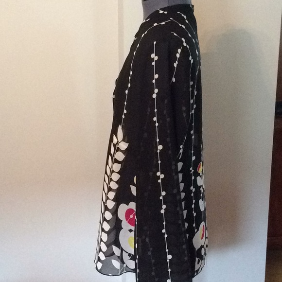 Coldwater Creek top- Size M. - Picture 3 of 5